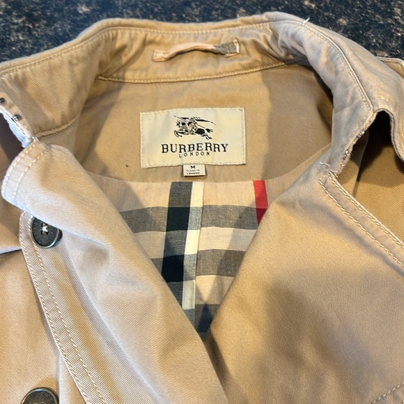 Burberry jacket - Picture 2 of 10